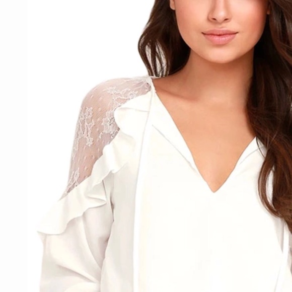 lace cold shoulder top - Picture 4 of 6